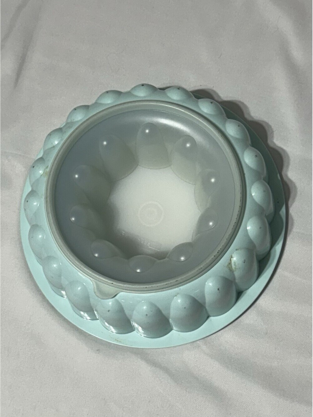 Tupperware 9" Vintage Light Blue Jello Mold 1202-6 With Lid 1203-4 and Insert